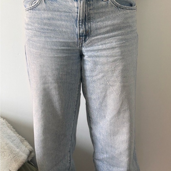 Levi's Light Blue Jeans - Picture 2 of 2
